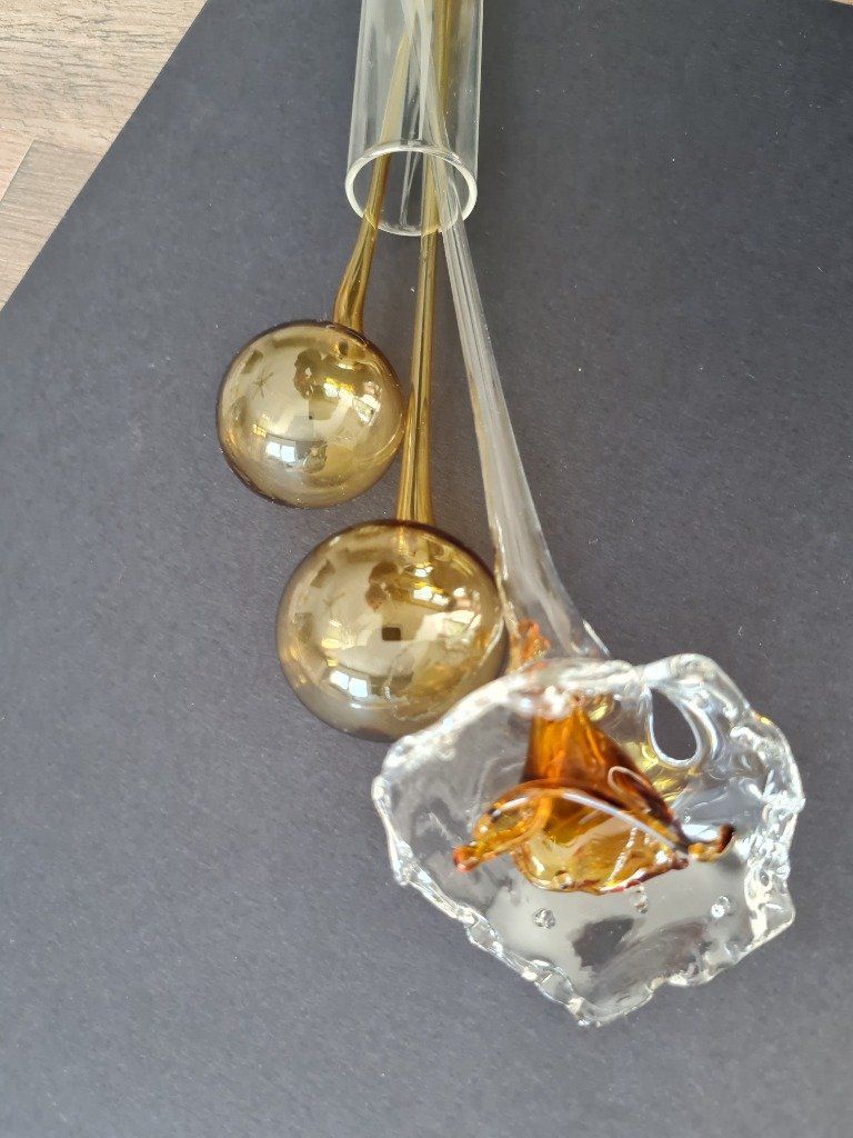Bouquet de bulles soufflées et fleur de verre