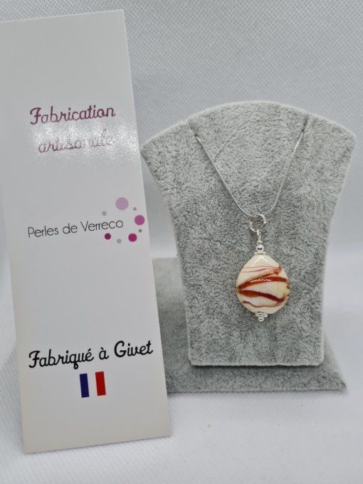 Collier perle en verre oblongue
