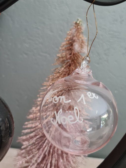 Boule mon premier Noël rose