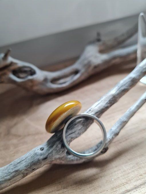 Cabochon vert olive à visser